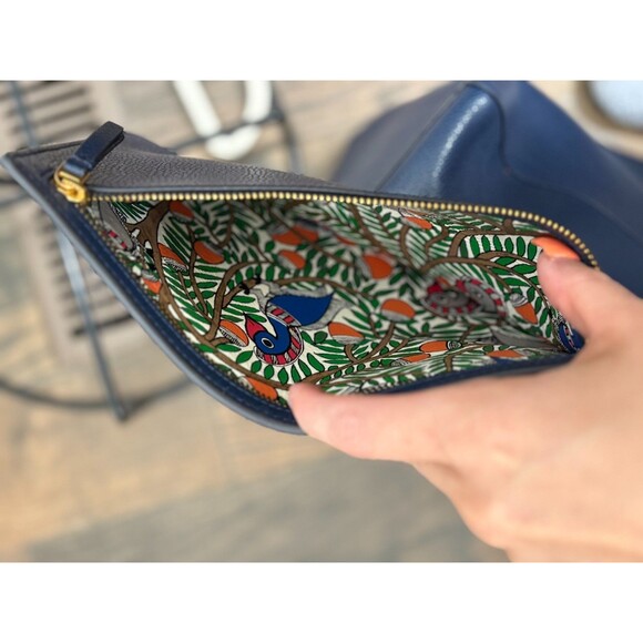 Tory Burch Blake Tote Bag Navy Blue Something Wild Lining Print with Wristlet - Picture 7 of 11